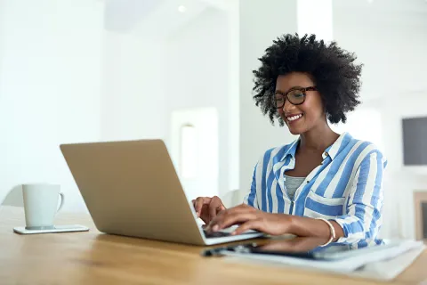 US-solutions-engagement-personalised-contact-cent